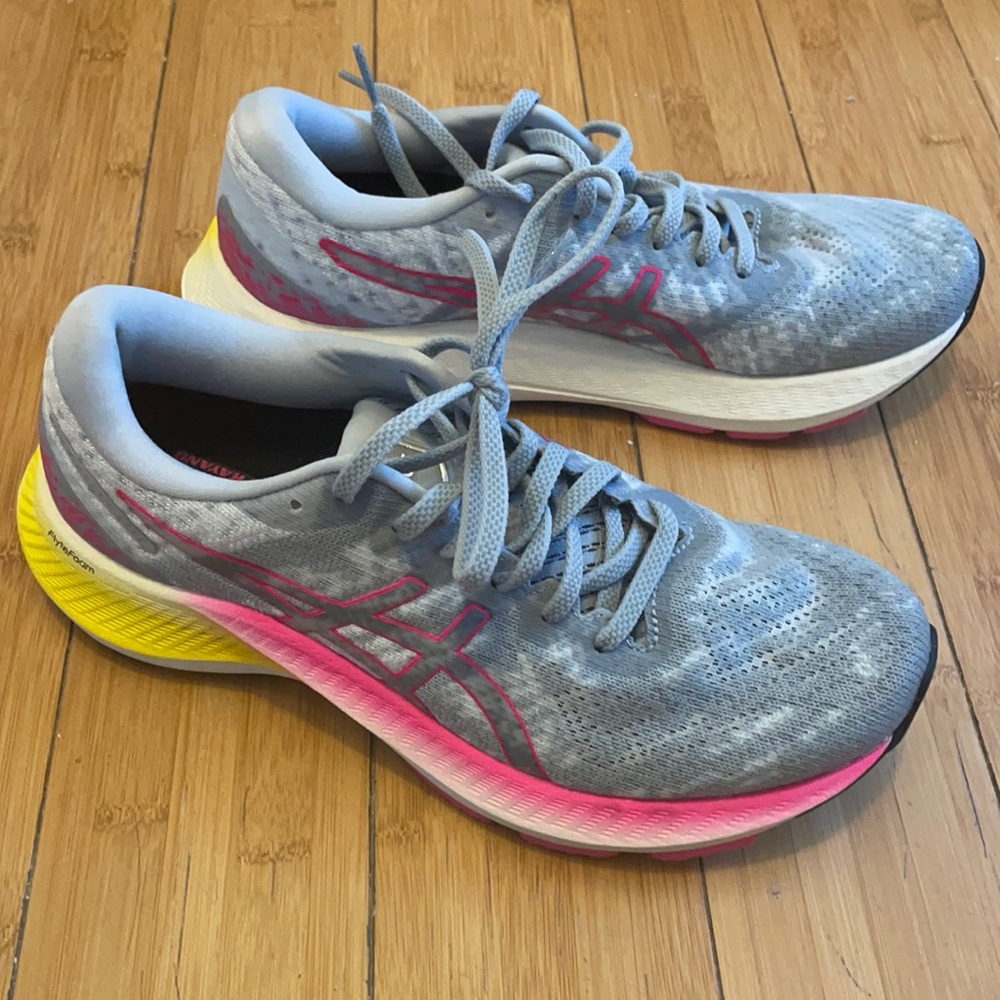 Asics gel kayano lite women’s, size 9